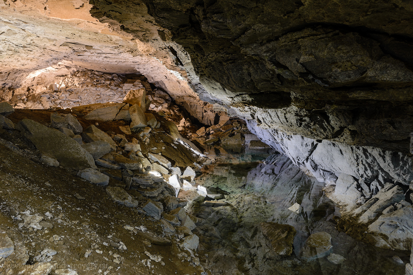 Kungur Ice Cave (Кунгурская ледяная пещера)